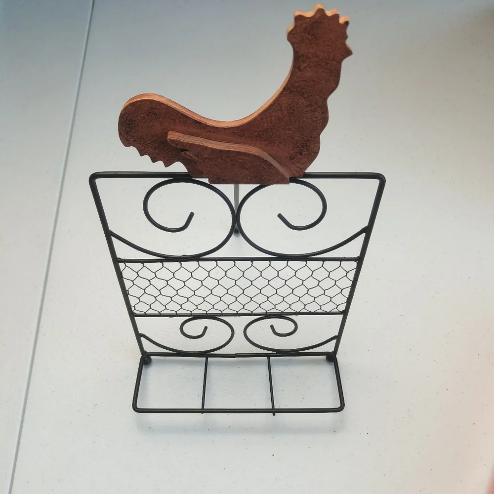 BISTRO SET OF SALT, PEPPER, tablecloth, and napkin‎ holder WITH ROOSTER DECALS